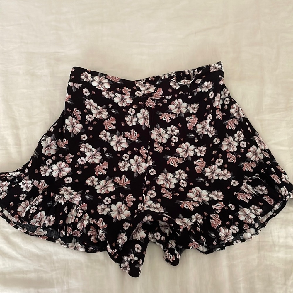 Aeropostale Flowy Floral Shorts